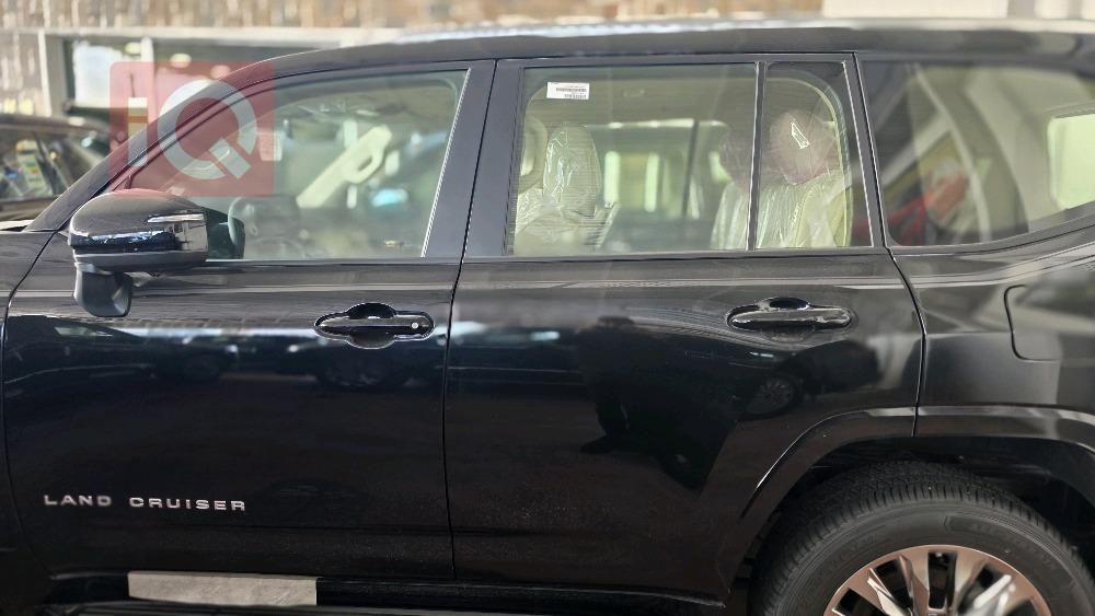 تويوتا لاندكروزر